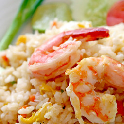 Riz sauté aux crevettes