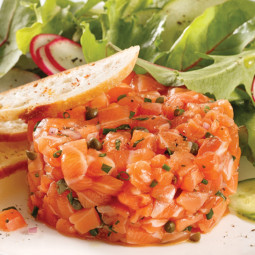 Salade de tartare de saumon...